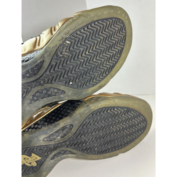 Nike Air Foamposite One Metallic Gold Black 314996-700 Men’s Size 13 *Flawed* - Picture 7 of 16